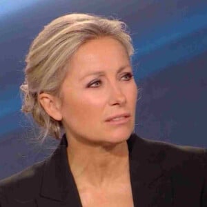 Anne-Sophie Lapix aux côtés de Laurent Delahousse pilotant la soirée des européennes 2024 ce dimanche 9 juin. 