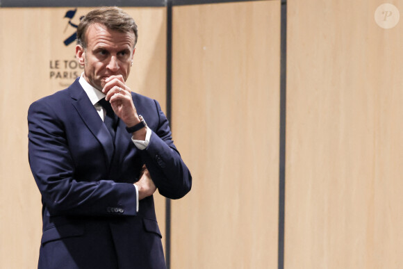 Emmanuel Macron - Le président français et la Première dame au bureau de vote du Touquet, pour les élections européennes. Le 9 juin 2024 © Stéphane Lemouton / Bestimage 