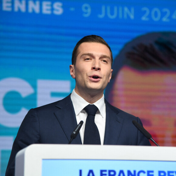 Elections européennes: soirée électorale de Jordan Bardella au parc floral - Pavillon chesnaie du Roy. La liste RN de Jordan Bardella arrive en tete avec 32% des suffrages, selon les premieres estimations. © Lionel Urman / Panoramic / Bestimage 