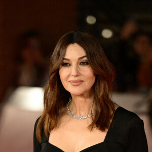 Monica Bellucci assiste à un tapis rouge pour le film Maria Callas : Lettere E Memorie lors du 18e Festival du film de Rome à l'Auditorium Parco Della Musica le 20 octobre 2023 à Rome, Italie. Photo par Fabrizio Corradetti/LiveMedia/IPA/ABACAPRESS.COM