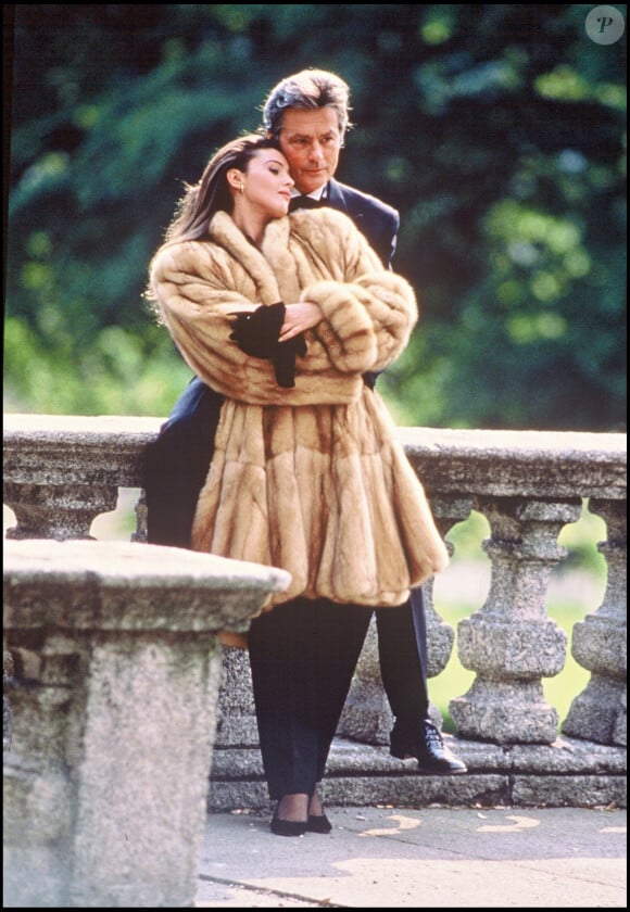 Alain Delon et Monica Bellucci en 1989.