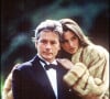 Avant un mariage raté, elle est notamment tombée dans les bras d'Alain Delon...
Alain Delon et Monica Bellucci en 1989