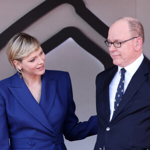 La princesse Charlène de Monaco et le prince Albert II de Monaco - La famille princière de Monaco sur le podium avec Charles Leclerc, vainqueur du Grand Prix de Formule 1 (F1) de Monaco, le 26 mai 2024. © Claudia Albuquerque/Bestimage 