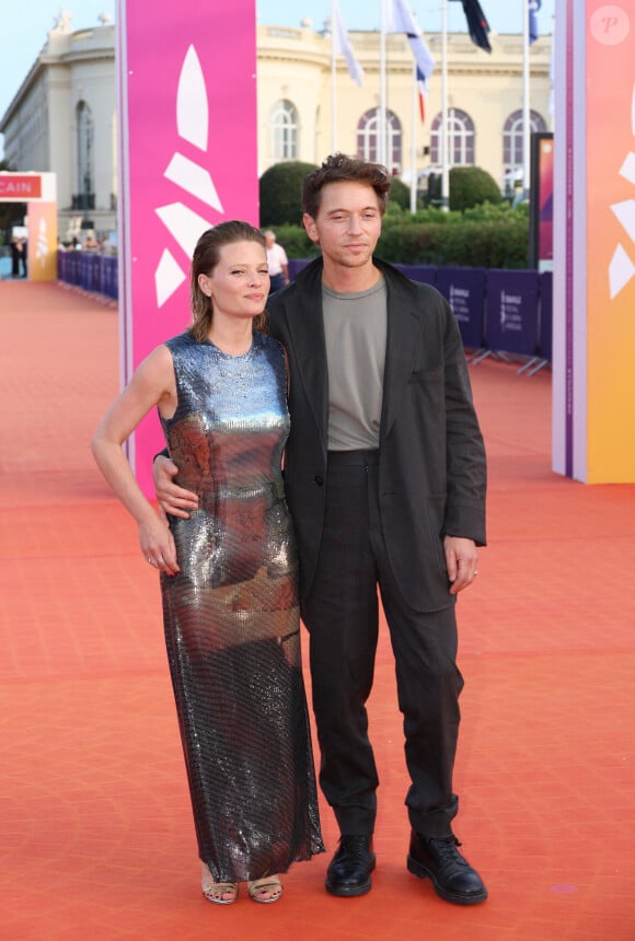 L'actrice a notamment expliqué que son compagnon ne jouerait pas avec elle dans un film. 
Mélanie Thierry et Raphaël Haroche lors de la 49ème édition du festival du cinéma américain de Deauville le 7 septembre 2023. © Denis Guignebourg / Bestimage 