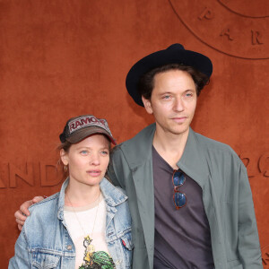 Mélanie Thierry et Raphaël - au village (Jour 5) lors des Internationaux de France de Tennis de Roland Garros 2022. Paris, le 26 mai 2022. © Bertrand Rindoff Petroff / Bestimage 