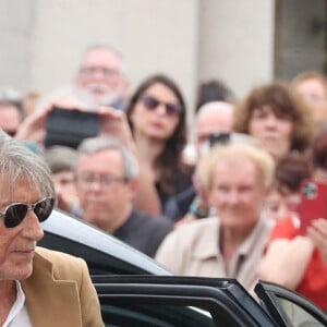 Jacques Dutronc arrive aux obsèques de Françoise Hardy au crématorium du Père Lachaise à Paris le 20 juin 2024. Photo by Jerome Dominé/ABACAPRESS.COM