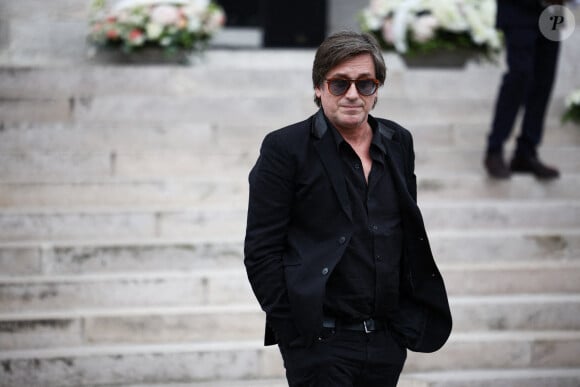 Thomas Dutronc arrive aux obsèques de Françoise Hardy au crématorium du Père Lachaise à Paris le 20 juin 2024 Photo by Raphael Lafargue/ABACAPRESS.COM