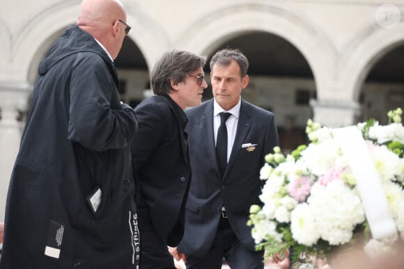 Thomas Dutronc arrive aux obsèques de Françoise Hardy au crématorium du Père Lachaise à Paris le 20 juin 2024. Photo by Jerome Dominé/ABACAPRESS.COM