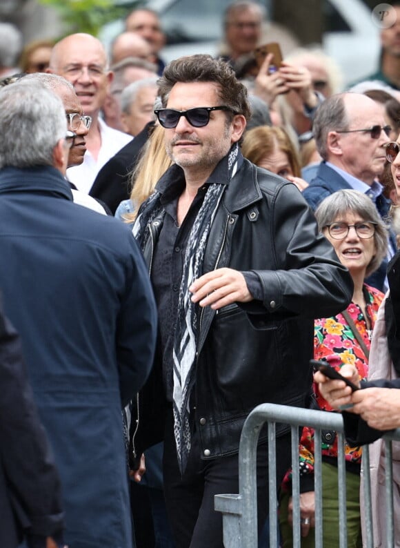 Matthieu Chedid arrive aux obsèques de Françoise Hardy au crématorium du Père Lachaise à Paris le 20 juin 2024 Photo by Raphael Lafargue/ABACAPRESS.COM