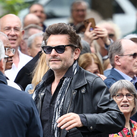 Matthieu Chedid arrive aux obsèques de Françoise Hardy au crématorium du Père Lachaise à Paris le 20 juin 2024 Photo by Raphael Lafargue/ABACAPRESS.COM