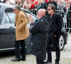 Jacques Dutronc et son fils Thomas Dutronc - Arrivées aux obsèques de l'auteure-compositrice-interprète et actrice française Françoise Hardy au cimetière du Père-Lachaise à Paris, France, le 20 juin 2024. © Jacovides-Moreau/Bestimage