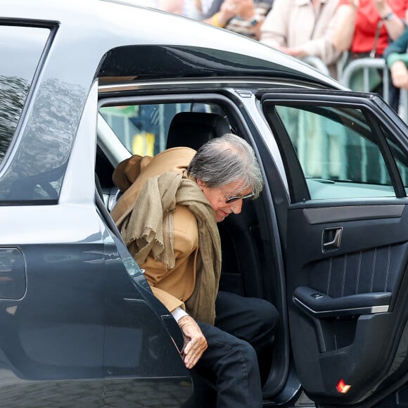 Jacques Dutronc - Arrivées aux obsèques de l'auteure-compositrice-interprète et actrice française Françoise Hardy au cimetière du Père-Lachaise à Paris, France, le 20 juin 2024. © Jacovides-Moreau/Bestimage