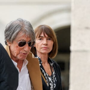 Jacques Dutronc - Arrivées aux obsèques de l'auteure-compositrice-interprète et actrice française Françoise Hardy au cimetière du Père-Lachaise à Paris, France, le 20 juin 2024. © Jacovides-Moreau/Bestimage