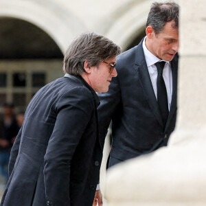 Thomas Dutronc - Arrivées aux obsèques de l'auteure-compositrice-interprète et actrice française Françoise Hardy au cimetière du Père-Lachaise à Paris, France, le 20 juin 2024. © Jacovides-Moreau/Bestimage