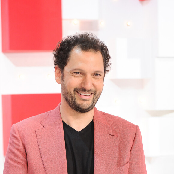 Eric Antoine
Exclusif - Eric Antoine - Enregistrement de l'émission "Vivement dimanche" au Studio Gabriel à Paris, présentée par M.Drucker et diffusée le 23 juin sur France 3 © Guillaume Gaffiot / Bestimage