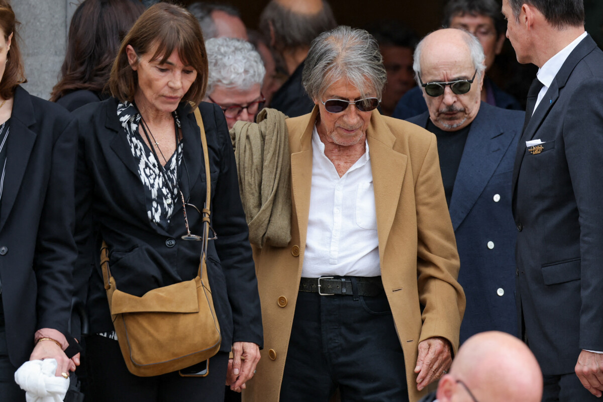Photo : Jacques Dutronc et sa compagne Sylvie Duval - Sortie des