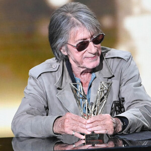 Jacques Dutronc (Victoire d'honneur) lors de la 37ème cérémonie des Victoires de la musique à la Seine musicale de Boulogne-Billancourt, le 11 février 2022. © Guirec Coadic/Bestimage 