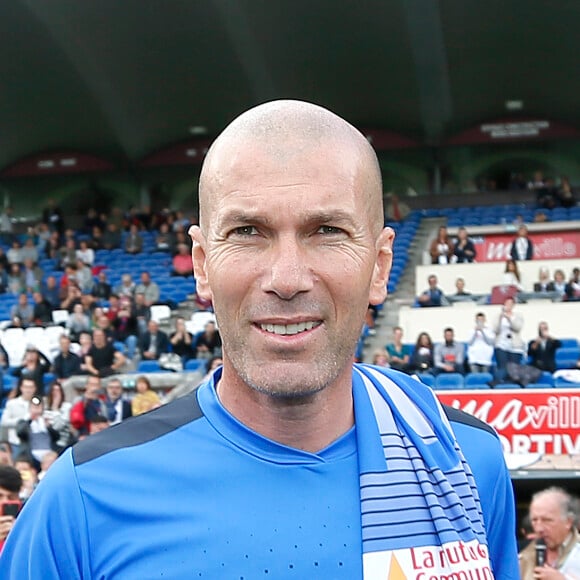 Zinédine Zidane (entraîneur du Real Madrid) lors du "Match des légendes" (match caritatif mi-foot, mi-rugby) au profit de l'association de P.Olmeta, "Un sourire, un espoir pour la vie", qui vient en aide aux enfants malades, au stade Chaban Delmas, Bordeaux, France, le 27 Mai 2019. © Patrick Bernard/Bestimage 