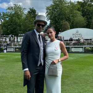 L'ancien joueur de NBA, Tony Parker avait fait le déplacement pour la course hippique du Royal Ascot afin de supporter sa pouliche Ramatuelle.
Tony Parker et sa nouvelle compagne Agathe Teyssier étaient présents lors du Royal Ascot