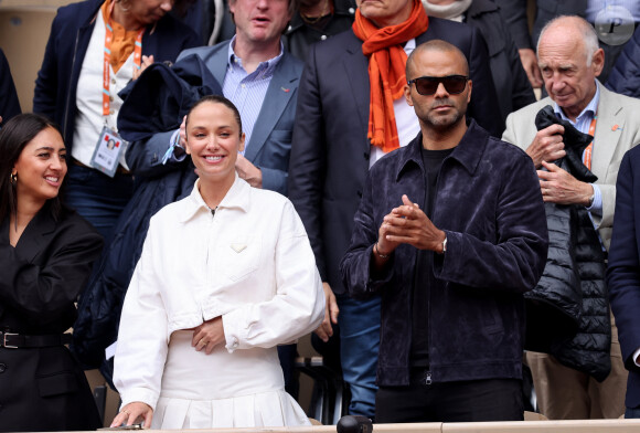 Tony Parker et sa compagne Agathe Teyssier dans les tribunes des Internationaux de France de tennis de Roland Garros 2024 à Paris, France, le 2 juin 2024