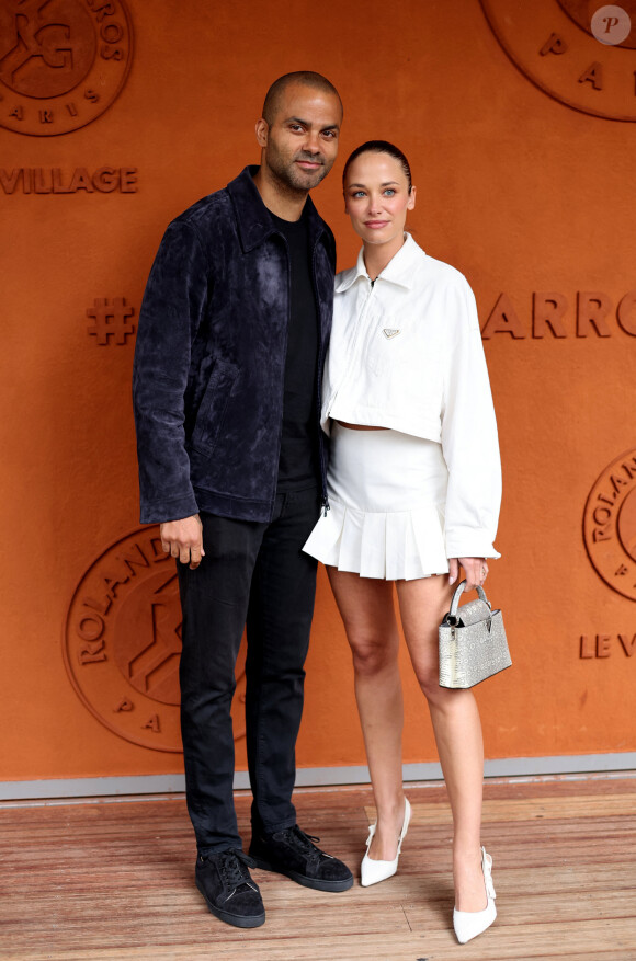 Tony Parker et sa compagne Agathe Teyssier au village lors des Internationaux de France de tennis de Roland Garros 2024 à Paris le 2 juin 2024