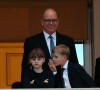 Notamment la fillette, qui semblait bouder son frère ! 
Le prince Albert II de Monaco et ses enfants Jacques et Gabriella assistent à la fête de la Saint-Jean sur la place du palais princier à Monaco le 23 juin 2024. 