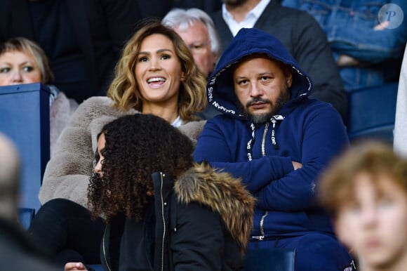 Vitaa et son mari Hicham Bendaoud dans les tribunes du match de Ligue 1 Conforama PSG 5-0 Montpellier au Parc des Princes à Paris le 1 février 2020 © Giancarlo Gorassini / Bestimage 