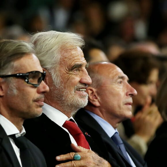 Thierry Braillard, Luana et Paul Belmondo, Jean-Paul Belmondo, Gérard Collomb - Soirée d'ouverture de la 7éme édition du Festival Lumière 2015 à la Halle Tony-Garnier à Lyon le 12 octobre 2015.