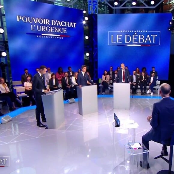 A quelques jours du premier tour des élections législatives anticipées, TF1 a proposé un débat
Le plateau de "Législatives : Le débat" sur TF1