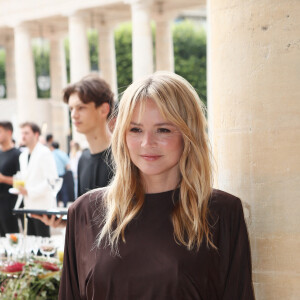 Les amoureux préfèrent garder leur relation discrète mais se rendent de temps à autres à des événements ensemble. 
Exclusif - Virginie Efira - 35ème édition des "Trophées ANDAM" dans les jardins du Palais Royal à Paris, France, le 27 juin 2024. © Christophe Clovis / Bestimage