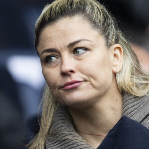 Laure Boulleau - Personnalités dans les tribunes du match de football en ligue 1 Uber Eats PSG / Reims au Parc des Princes à Paris le 10 mars 2024.