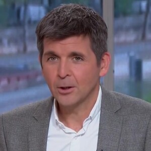 "Télématin" : Thomas Sotto dans la tourmente, son attitude en coulisses dénoncée
Thomas Sotto sur le plateau de "Télématin"