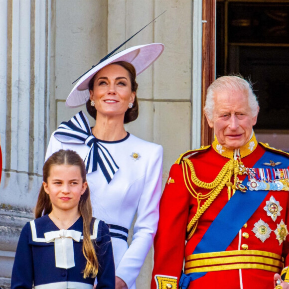 Si la famille royale se montre plus unie que jamais, l'heure est au changement. 
Archives : Prince William, Kate Middleton, Louis et Charlotte de Cambridge, Roi Charles III et Camilla Parker Bowles