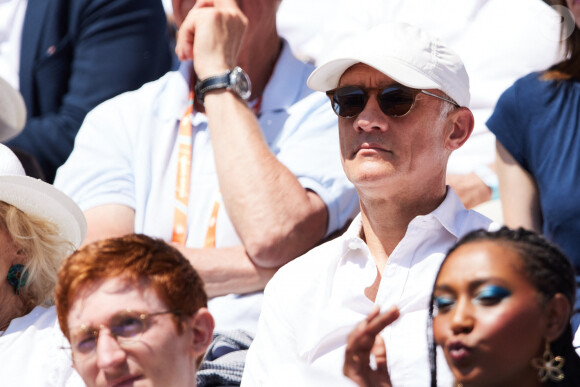 Gilles Bouleau en tribunes lors des Internationaux de France de tennis de Roland Garros 2023 à Paris, France, le 2 juin 2023. © Moreau-Jacovides/Bestimage