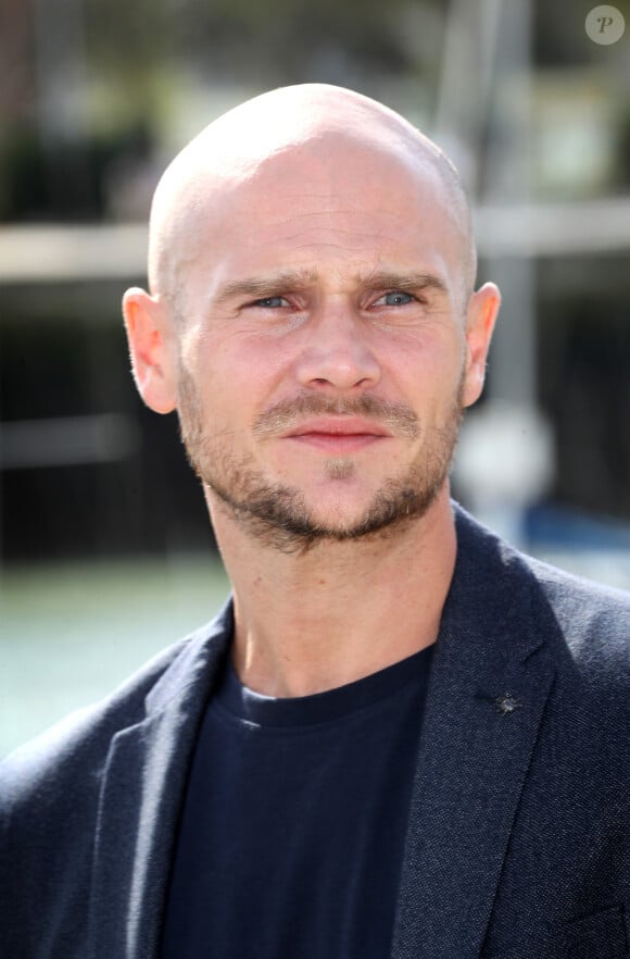 Dans la série policière "L'art du crime".
Nicolas Gob - Photocall de la série "L'art du crime" lors de la 21ème édition du Festival de la Fiction TV de la Rochelle. le 14 septembre 2019 © Patrick Bernard / Bestimage 