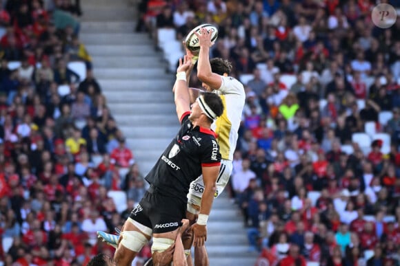 Le Stade toulousain s'impose face au Stade Rochelais (39-23) au Matmut Atlantique lors de la première demi-finale du championnat de Top 14 et se hisse en finale - Oscar Jegou