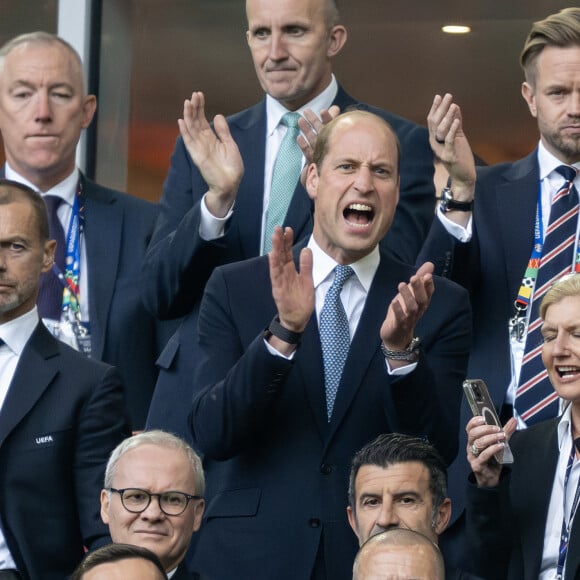 Le prince William, prince de Galles, dans les tribunes du match de l'Euro 2024 "Angleterre - Suisse (1-1 / 5-3 tab)" à Dusseldorf, le 6 juillet 2024. 