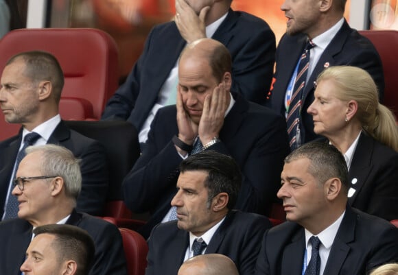 Le prince William, prince de Galles, dans les tribunes du match de l'Euro 2024 "Angleterre - Suisse (1-1 / 5-3 tab)" à Dusseldorf, le 6 juillet 2024. 