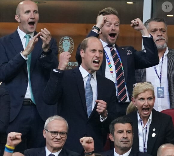 Le prince William, prince de Galles, dans les tribunes du match de l'Euro 2024 "Angleterre - Suisse (1-1 / 5-3 tab)" à Dusseldorf, le 6 juillet 2024. 