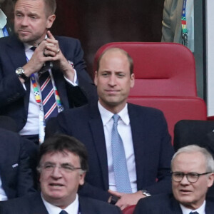 Le prince William, prince de Galles, dans les tribunes du match de l'Euro 2024 "Angleterre - Suisse (1-1 / 5-3 tab)" à Dusseldorf, le 6 juillet 2024. 