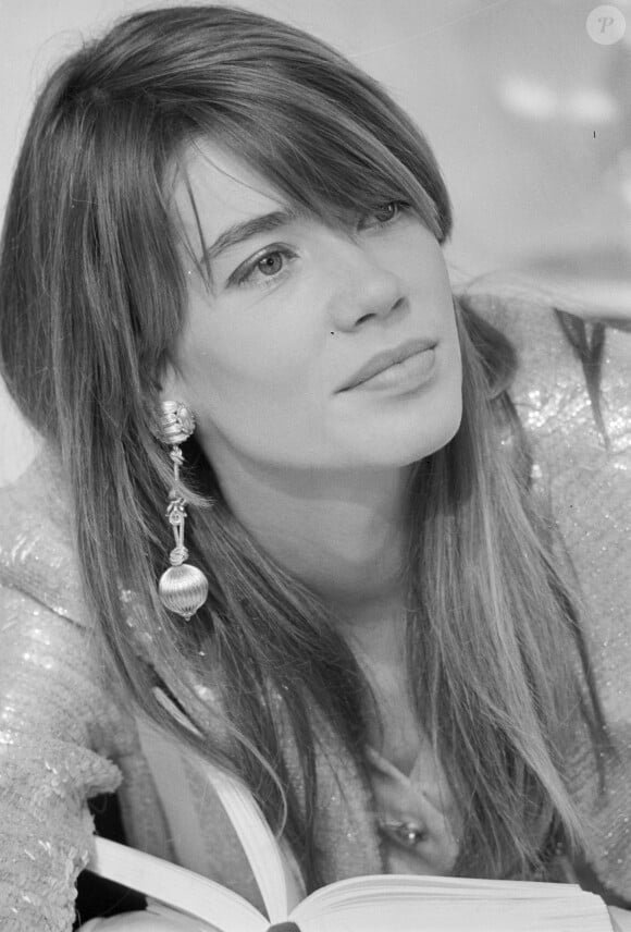 Françoise Hardy sur le plateau de l'émission MID MAD MOD, à Paris