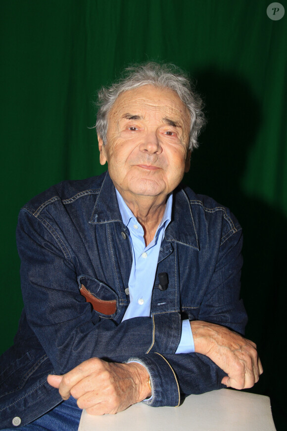 Exclusif - Pierre Perret - Les invités de l'émission "L'instant de Luxe" sur la chaine Non Stop People à Paris © Philippe Baldini / Bestimage