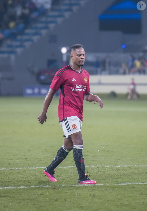 Patrice Evra lors du match de football opposant World XI (sélection de légendes) à The Red Devils (légendes de Manchester United) lors de la Imtiaz Legends Football League au stade Al Maktoum à Dubaï, le 18 Novembre 2023. © Nicolas Briquet / Bestimage 