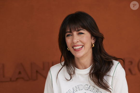 "C'est un joli prénom. Au départ, je voulais donner à mon fils un prénom purement breton, celte, et puis finalement ce prénom s'est imposé parce qu'il porte en lui toute la Bretagne"
Nolwenn Leroy au village lors des Internationaux de France de tennis de Roland Garros 2024, à Paris, France, le 4 juin 2024. © Jacovides-Moreau/Bestimage 
