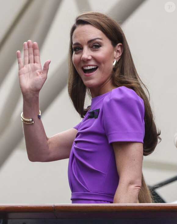 Catherine (Kate) Middleton, princesse de Galles, avec sa fille la princesse Charlotte de Galles, arrivent pour la la finale masculine du quatorzième jour des championnats de tennis de Wimbledon au All England Lawn Tennis and Croquet Club à Londres, Royaume Uni, le 14 juillet 2024. © Phil Harris/MirrorPix/Bestimage