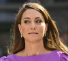 Carlos Alcaraz met un vent à Kate Middleton
 
Catherine (Kate) Middleton remet la coupe à Carlos Alcaraz après sa victoire face à Novak Djokovic en finale du tournoi de Wimbledon. Wimbledon.
