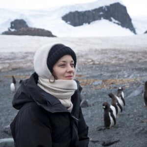 Un sujet qui l'a toujours beaucoup préoccupée
Une photo de Marion Cotillard en Antartique lors d'une voyage organisé par Greenpeace. 
