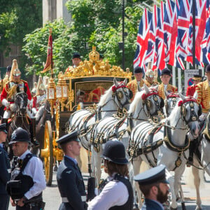 Le roi Charles III d'Angleterre et la reine consort Camilla Parker Bowles à la sortie du palais de Westminster, après l'ouverture officielle du parlement britannique, à Londres. Le 17 juillet 2024 © Tayfun Salci / Zuma Press / Bestimage 