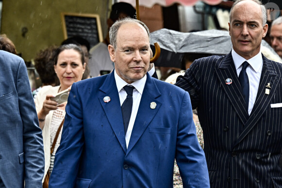 "Je tiens en cette douloureuse circonstance, à témoigner aux familles des victimes", poursuit Albert de Monaco

Le prince Albert II de Monaco lors de sa deuxième visite en sept ans de la ville de Duras dans le Lot et Garonne, France, le 15 juillet 2024. Son Altesse Sérénissime était en visite de travail notamment pour constater la restauration de l'église Sainte-Marie-Madeleine de Duras. © Panoramic/Bestimage