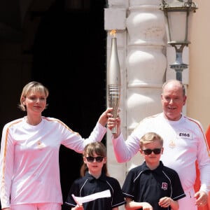 Arrivée de la flamme olympique à Monaco en présence de Charlene et Albert de Monaco, 18 juin 2024. Photo de David Niviere/ABACAPRESS.COM